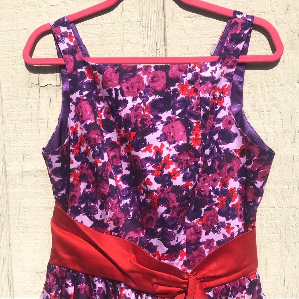 Pinup contour purple floral Maria dress NWT